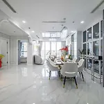 Landmark 81 Skyscrape Luxury Romantic