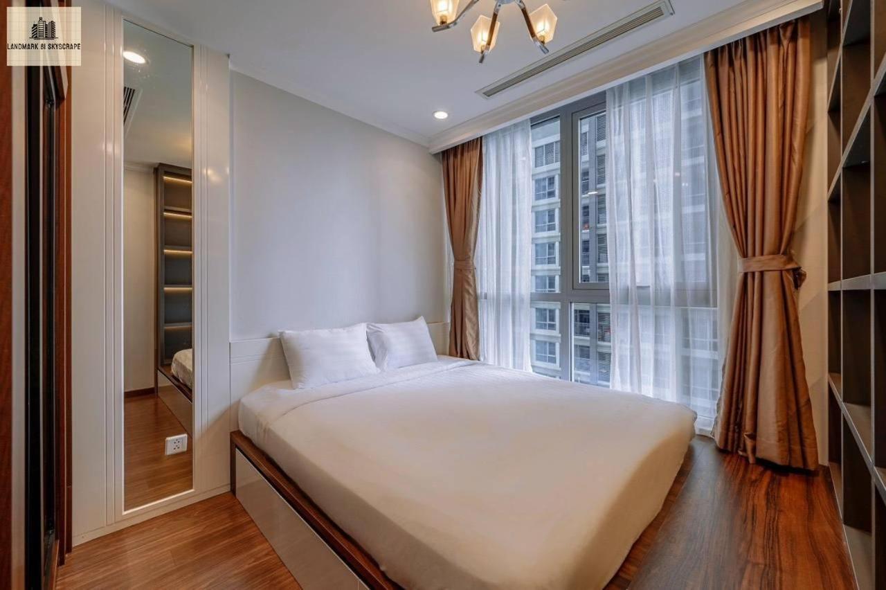 Landmark 81 Skyscrape Luxury Romantic Ho Chi Minh City